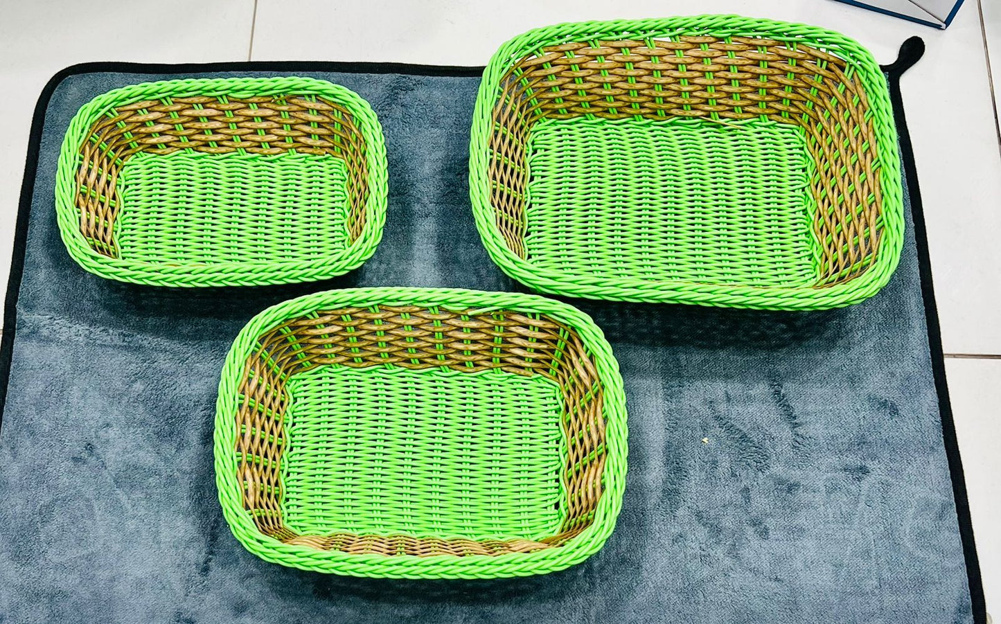 Medium Nylon-Cane Food Serving Basket 1pc